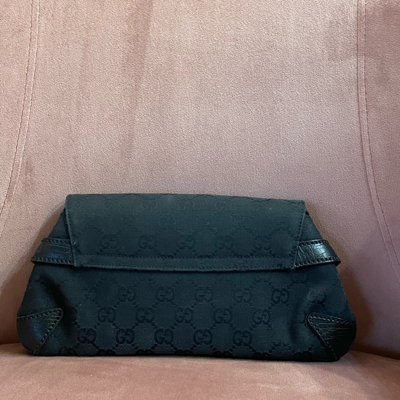 VINTAGE GUCCI GG HORSEBIT CLUTCH - Picture 2 of 4